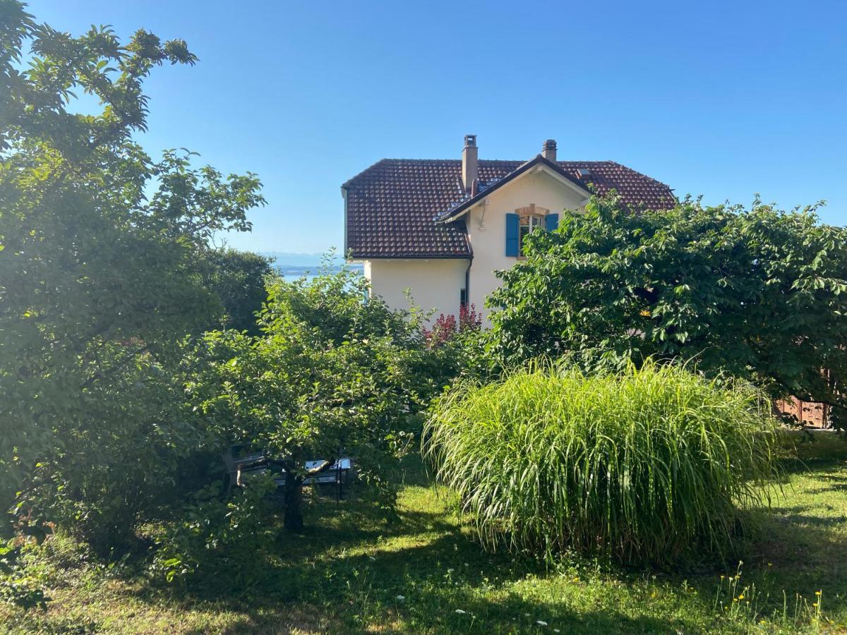 Hotel La Maison Bleue A 2 Pas Du Lac Du Neuchatel Hauterive  Zewnętrze zdjęcie